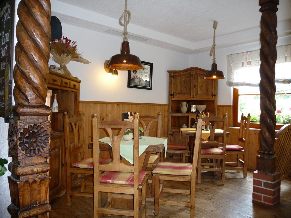 Steakhouse & Pension Crazy Horse Зул Екстериор снимка